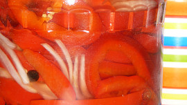 Sterilovaná paprika s olejem