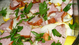 Zapékané brambory s cuketou