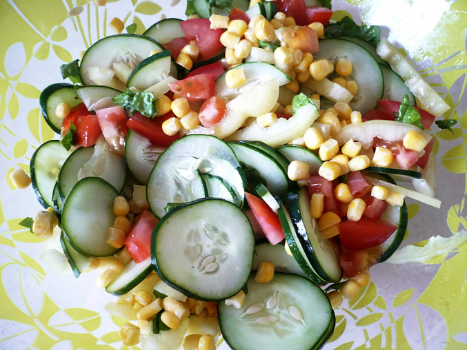 Zeleninový salát k masu
