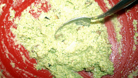 Křehké brokolicové placky