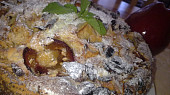 Křehký jablko-švestkový koláč