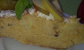 Křehký jablko-švestkový koláč