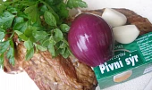 Křupavé bramboráčky s pivním sýrem a uzeným