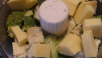 Kuřecí roládky s brokolicovou náplní