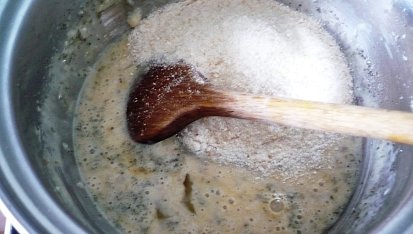 Kvasnicové knedlíčky do polévky