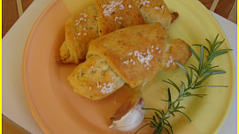 Rohlíčky s česnekem