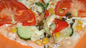 Rychlá pizza "domácí" sýrová a chorizo