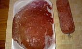 Smažená krůtí prsíčka s pikantní okurkovou salsou