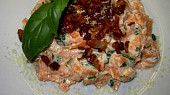 Tagliatelle tomato sypané křupavou Pancettou (Tagliatelle tomato sypané křupavou Pancettou)