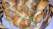 Babiččiny "startovací" žemličky (jinak housky) (Babiččiny "startovací" žemličky)
