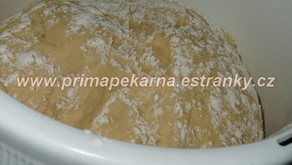 Briošky - šneky, .......nakynuté těsto......