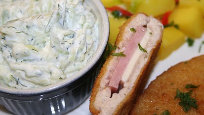 Cordon bleu - plněný řízek