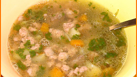 Falešná hovězí polévka z morkových kostí