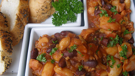 Fazole s uzenou vůní