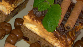 Kávové řezy s kokosovo - karamelovým krémem