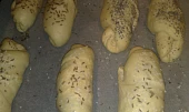 Křehký rohlík, před pečením
