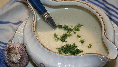 Krémová česnečka (knoblauchsuppe)