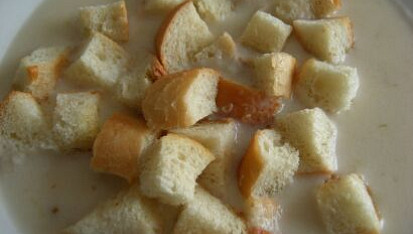 Krémová česnečka (knoblauchsuppe)