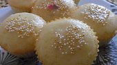 Malinové muffiny s citronovou polevou