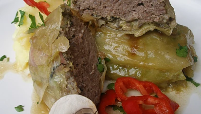 Mletý steak v zelném listu