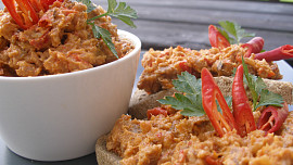 Pikantní bůčková pomazánka