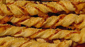 Pizza tyčinky z kynutého těsta