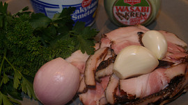 Platýs se slaninou a s wasabi krémem