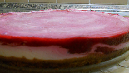 Ricotta cake s malinovou glazurou