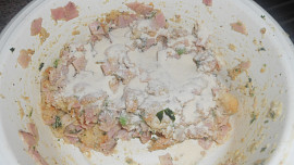 Roládky s rohlíkovou nádivkou