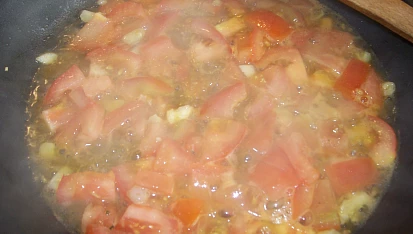 Těstoviny pomodoro