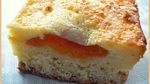 Tvarohovo - krupicový koláč