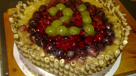 Velký ovocný dort