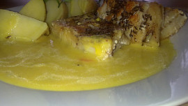 Aljašská treska s citronovo-máslovou omáčkou