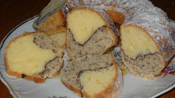 Bábovka s proužkem, Bábovka s proužkem