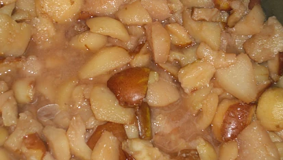 Hrušková povidla na koláče, dušení