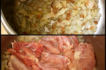 orestujeme si slaninu s cibulí dozlatova,přidáme maso a z obou stran necháme zatáhnout