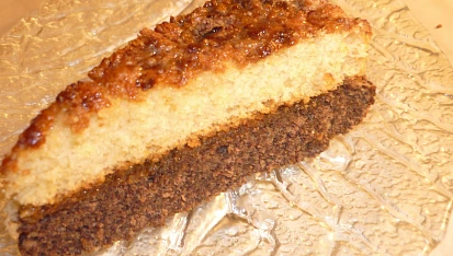 Makový dortík s voňavým piškotem
