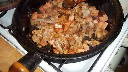 Nudličky na čínský způsob, nudličky osmažíme...