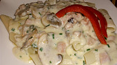 Penne se žampiony a šunkou ve smetanové omáčce