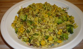 Rýže s brokolicí, žampiony a kukuřicí