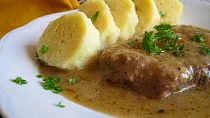 Staročeské plátky podlévané pivem