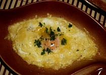 Sýr zapečený s vajíčky