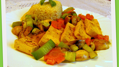 Tofu plátky se žampiony a zázvorem