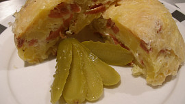 Zapečené brambory v mikrovlnné troubě