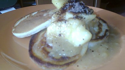 Americké pancakes s karamelovo-jablečným dipem
