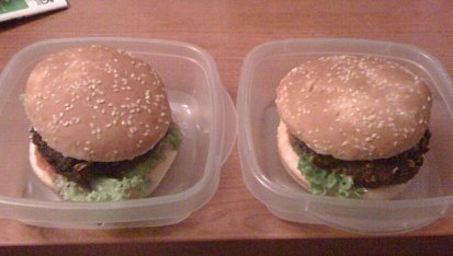 Bezlepkový sojový burger, na cestu