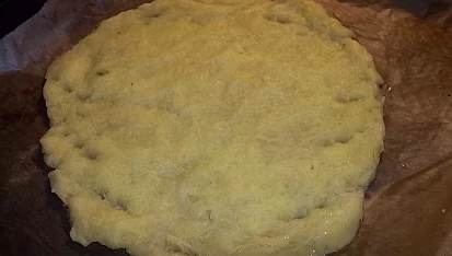 Bramborpizza diet - bez mouky, připraveno na plnění...