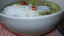 Brokolicová polévka s bramborami a sýrem