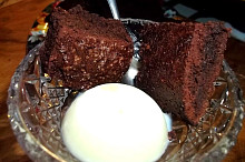 Brownies s vanilkovou zmrzkou