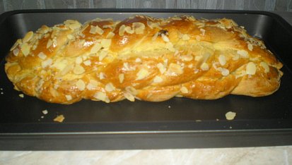 BUŠI vánočka nebo mazanec